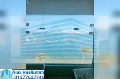 Apartment - 2 Bedrooms - 2 Bathrooms for rent in Al Geish Road - El Anfoshy - Hay El Gomrok - Alexandria