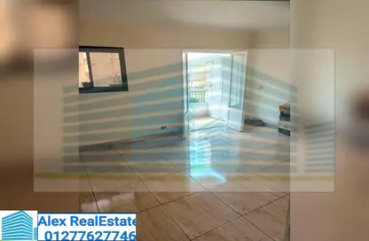 مساحات مكتبية - 3 غرف نوم - 1 حمام للايجار في شارع كفر عبده - كفر عبده - رشدي - حي شرق - الاسكندرية