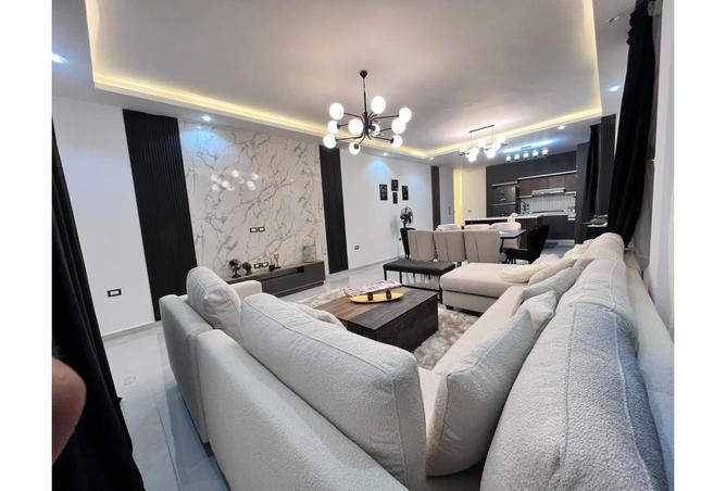 7990812 - Property Image 2