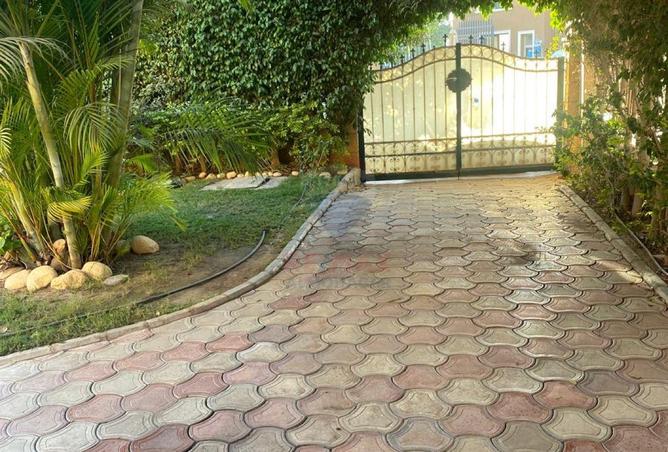 8012068 - Property Image 2