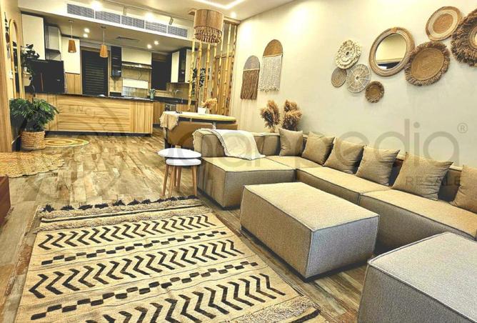 8582810 - Property Image 2