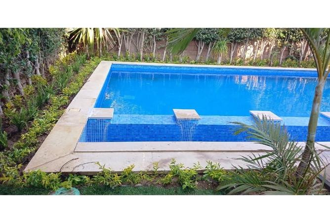 8301865 - Property Image 2