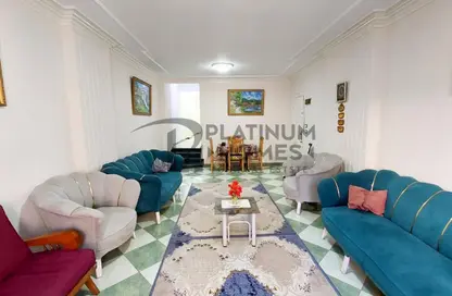 Apartment - 3 Bedrooms - 1 Bathroom for rent in Sidi Gaber St. - Sidi Gaber - Hay Sharq - Alexandria