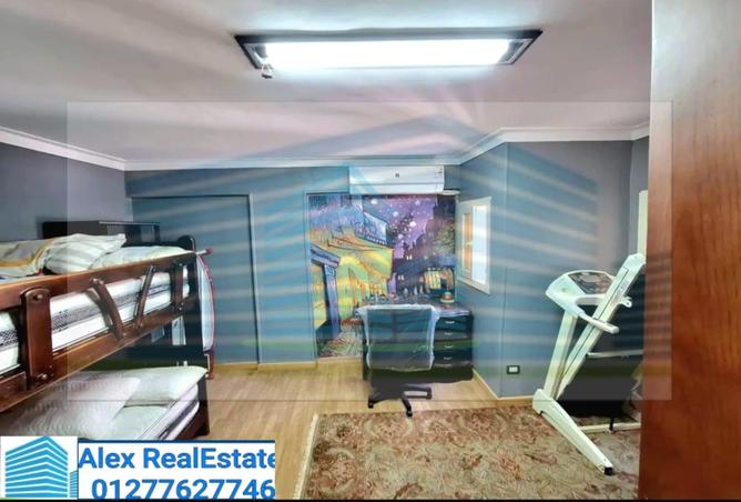 8021083 - Property Image 2