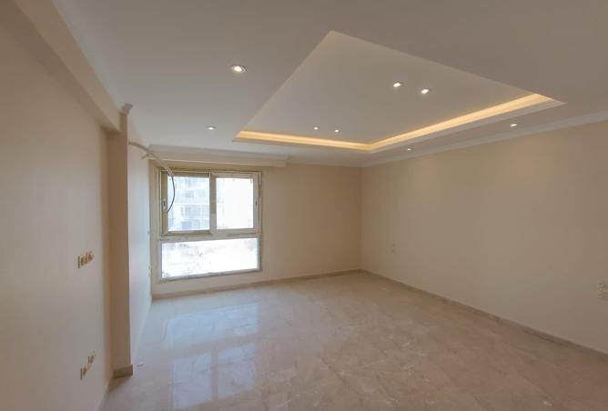 8143772 - Property Main Image