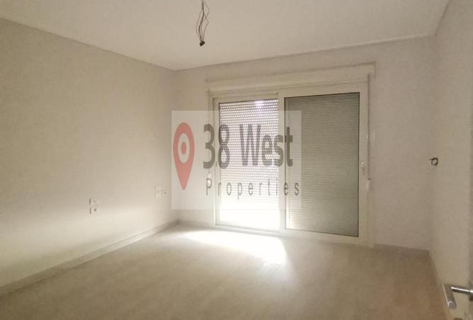 8026347 - Property Image 2