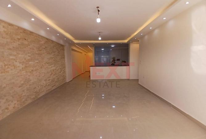 8027003 - Property Main Image