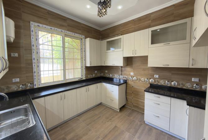 8028018 - Property Image 2