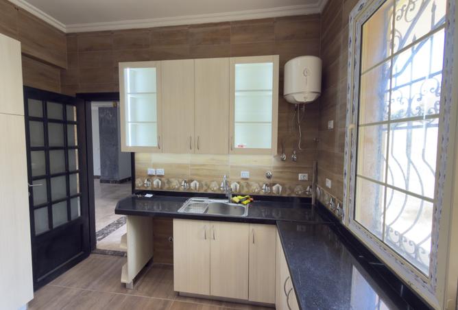 8028018 - Property Image 3