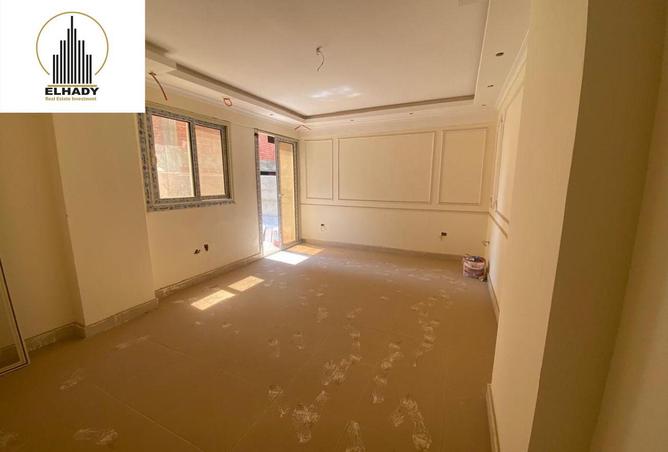 8028837 - Property Image 2