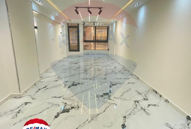 8037693 - Property Main Image