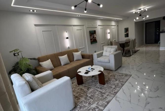 8039834 - Property Image 2