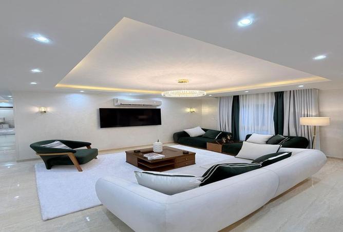 8040758 - Property Image 2