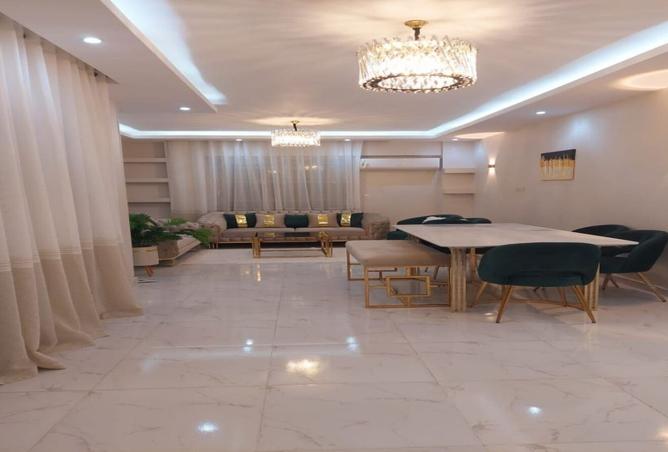 8043807 - Property Image 2