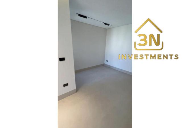 8043687 - Property Image 3