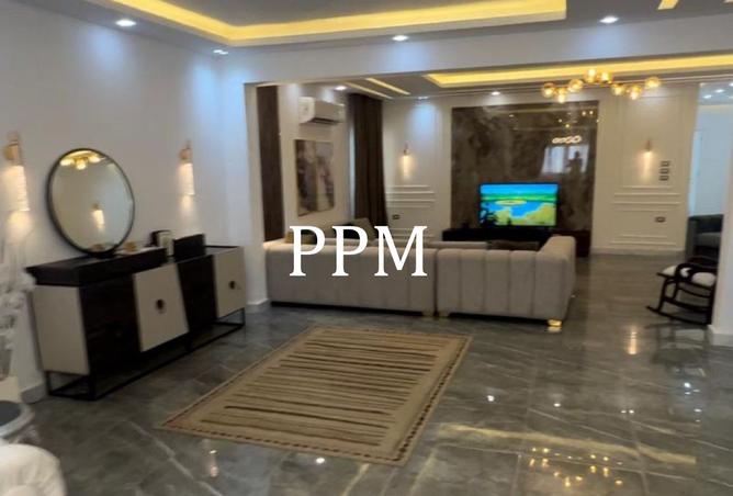 8043910 - Property Image 2