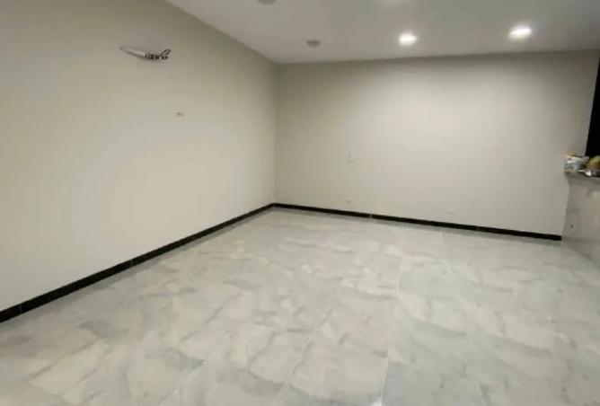 8043976 - Property Main Image