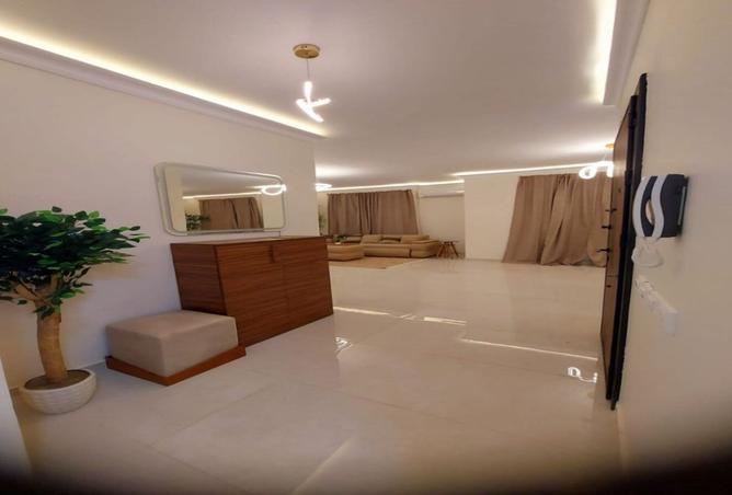 8044645 - Property Image 3