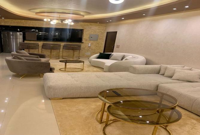 8045741 - Property Image 2