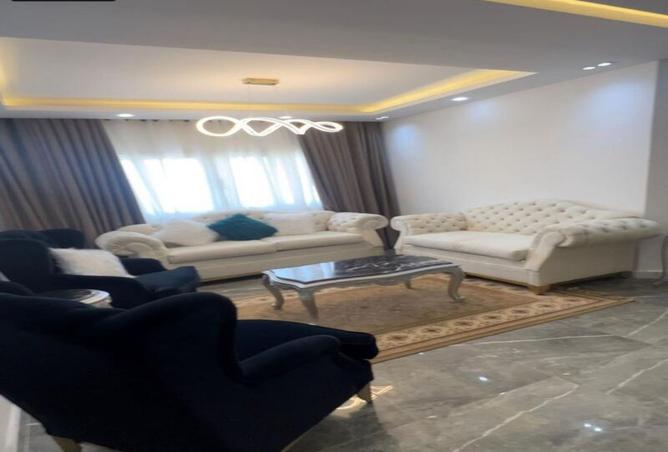 8404069 - Property Image 2