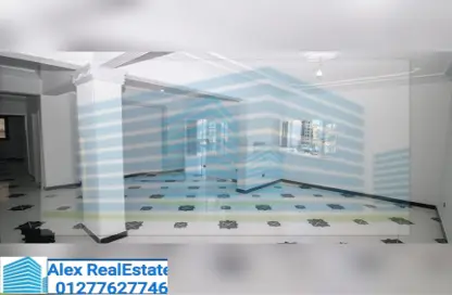 Apartment - 3 Bedrooms - 2 Bathrooms for rent in Kafr Abdo St. - Kafr Abdo - Roushdy - Hay Sharq - Alexandria