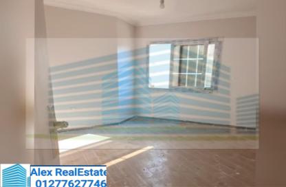 Apartment - 3 Bedrooms - 3 Bathrooms for rent in Roshdy St. - Roushdy - Hay Sharq - Alexandria