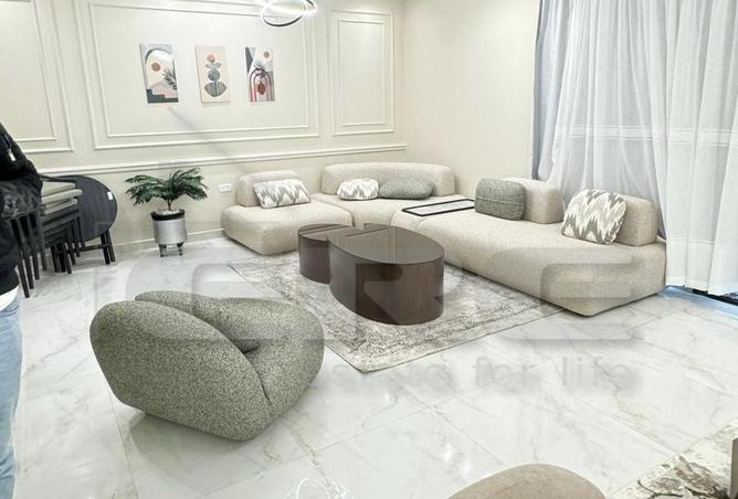 8048335 - Property Image 2