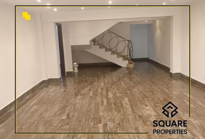 8050576 - Property Image 3