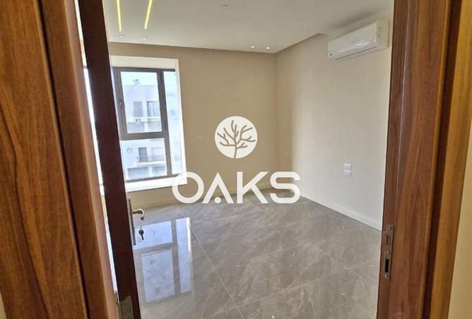 8051421 - Property Image 3