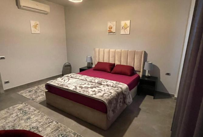 8050814 - Property Image 3