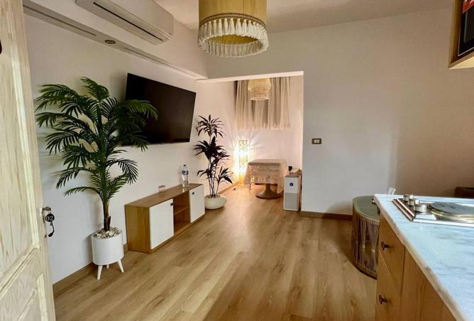 8051723 - Property Image 2