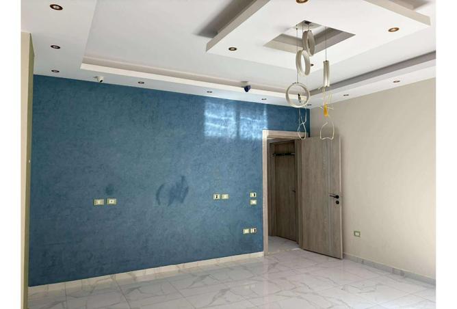 8054661 - Property Image 3