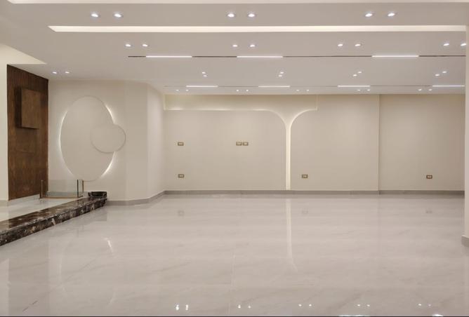 8055469 - Property Image 2