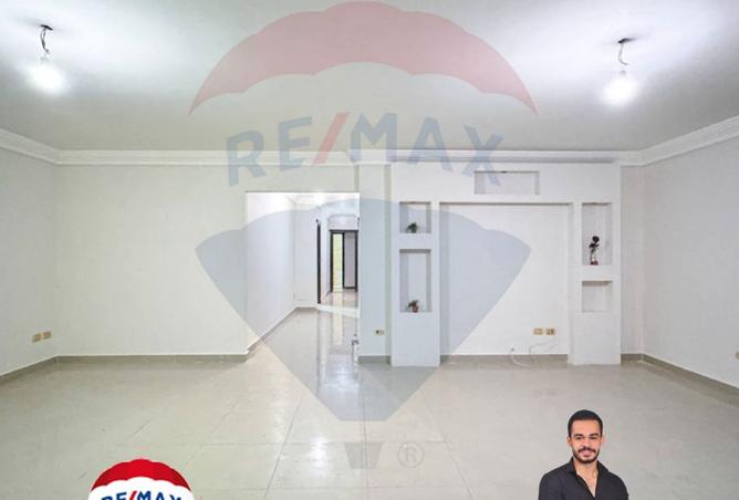 8056674 - Property Image 2