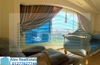 Apartment - 2 Bedrooms - 1 Bathroom for rent in Omar Lotfy St. - Sporting - Hay Sharq - Alexandria