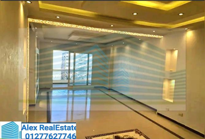 8061402 - Property Image 2