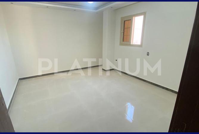 8062162 - Property Image 2