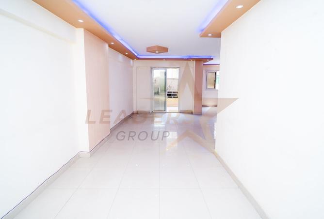 8062571 - Property Image 2