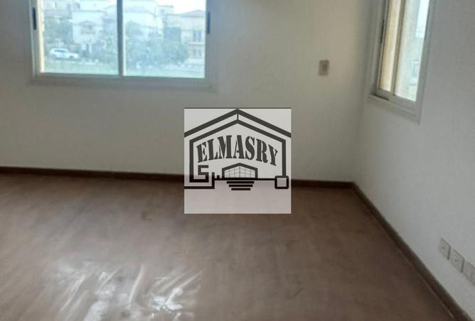 83963705 - Property Main Image