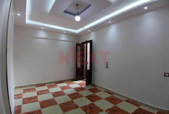 8066073 - Property Image 3