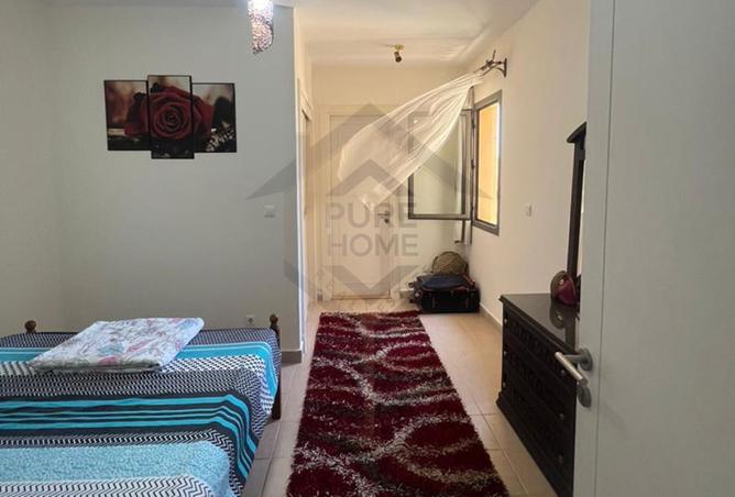 8066417 - Property Image 2