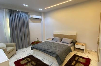 شقة - غرفة نوم - 2 حمامات للايجار في شارع غزه - المهندسين - الجيزة