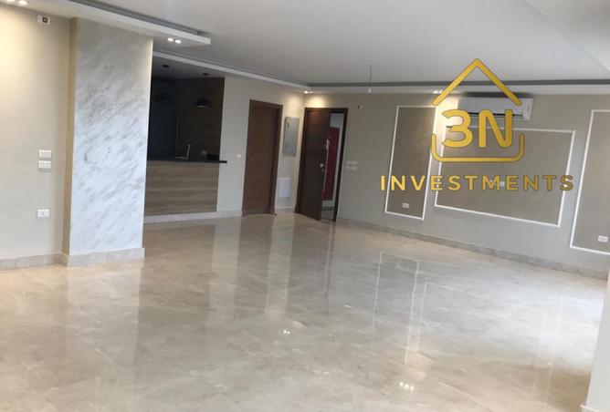 8067822 - Property Image 3