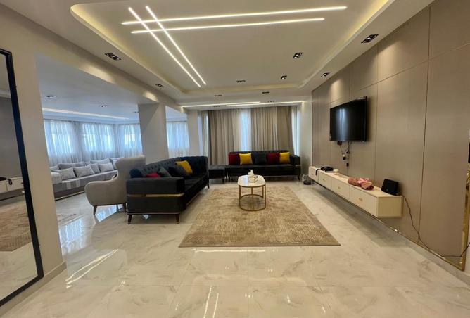 8068537 - Property Image 2