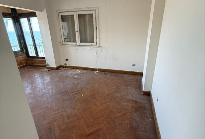 8074139 - Property Image 3