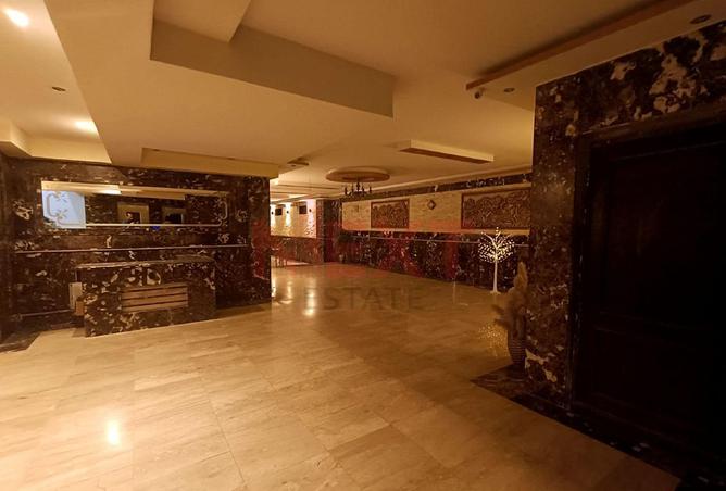 8081757 - Property Image 2