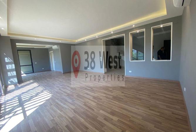 8083054 - Property Main Image