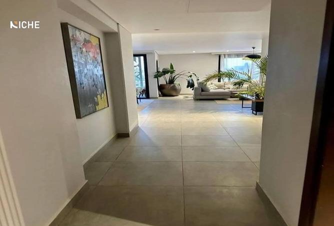 8083546 - Property Image 2