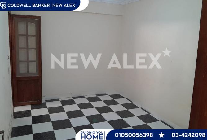 8084236 - Property Image 3