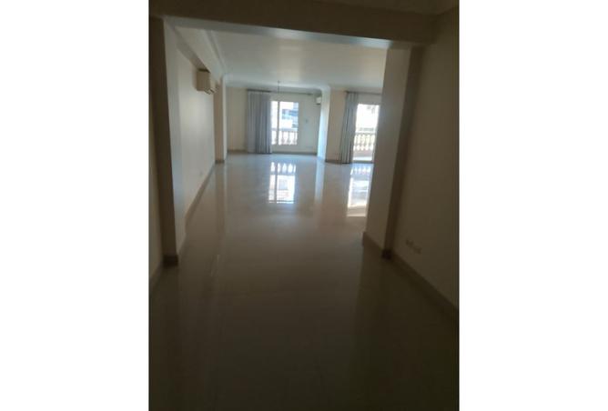 8086882 - Property Image 2